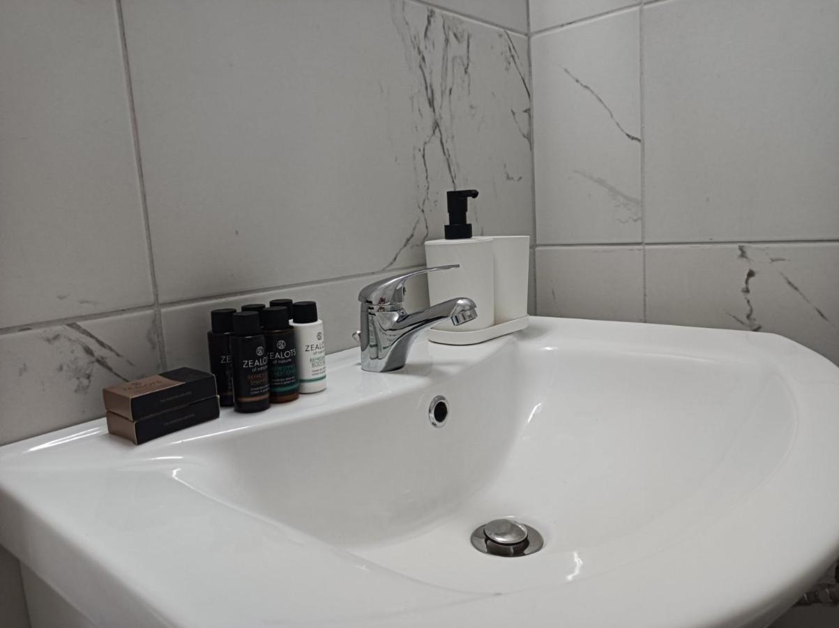 Apartment Dipla Athènes Extérieur photo