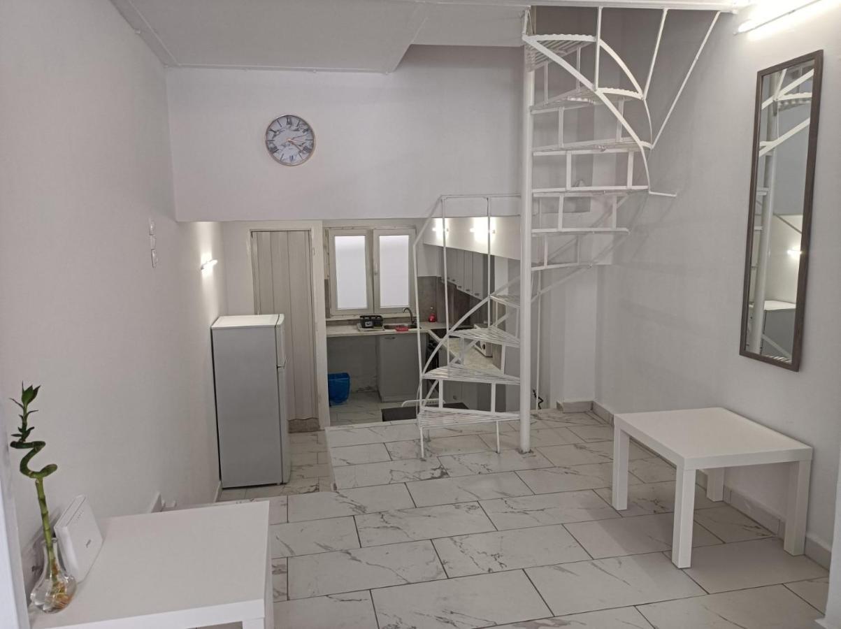 Apartment Dipla Athènes Extérieur photo